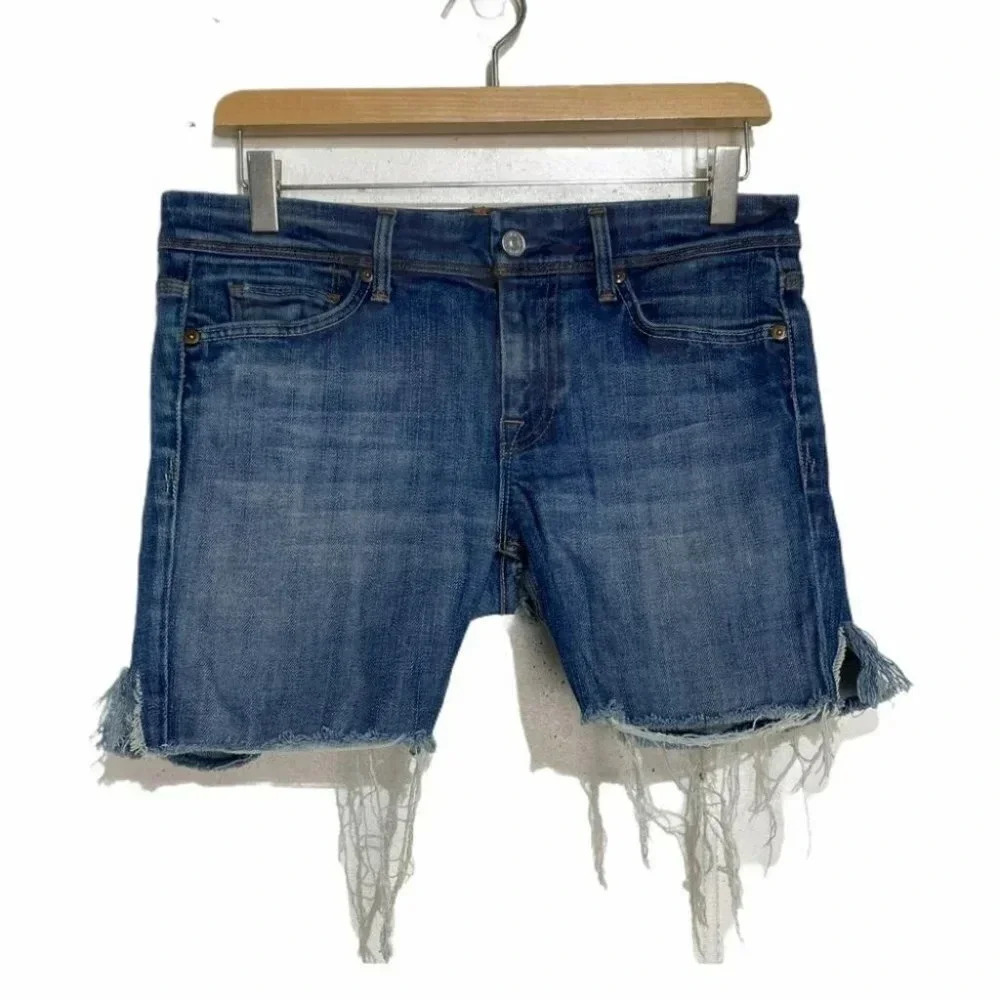 7 for all mankind 28 distressed jean shorts